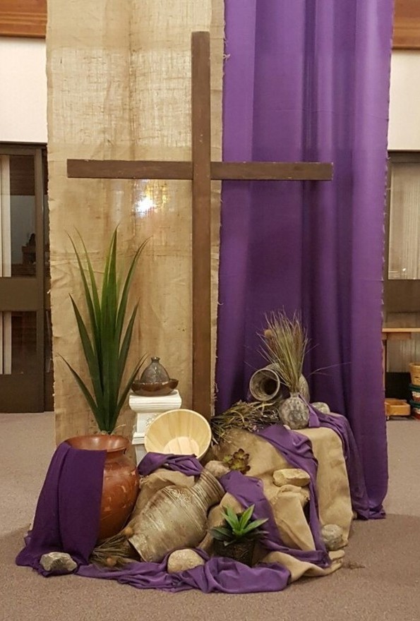 Lent arrangement with hangings
